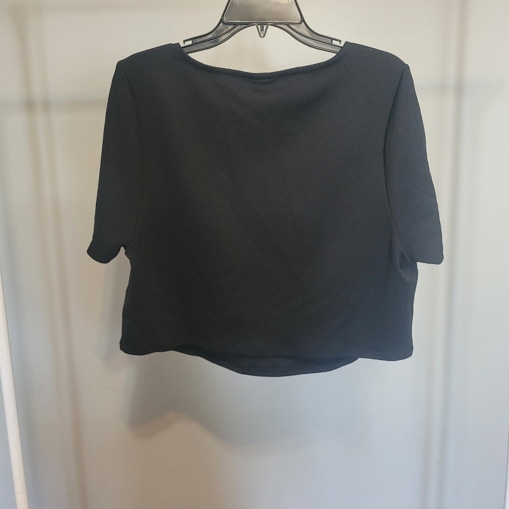 Torrid Textured Knit Crop Top, BNWT, Size 1X - Picture 3 of 5